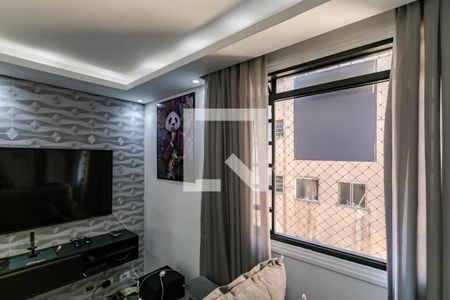 Plaquinha - Sala de Estar de apartamento para alugar com 2 quartos, 44m² em Jardim Esperanca, Mogi das Cruzes