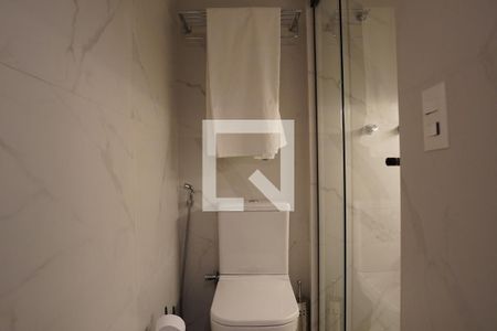 Banheiro de kitnet/studio à venda com 1 quarto, 19m² em Cerqueira César, São Paulo