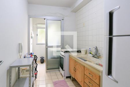 Cozinha de apartamento para alugar com 2 quartos, 49m² em Vila Lageado, São Paulo