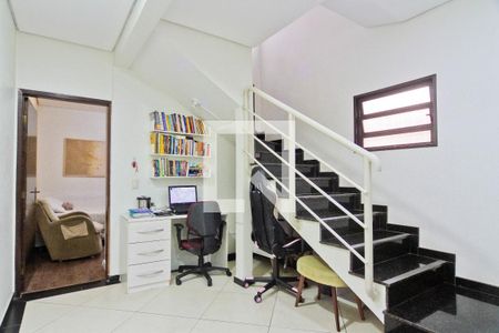 Corredor de casa à venda com 3 quartos, 153m² em Vila Baruel, São Paulo
