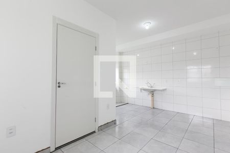 Sala de apartamento para alugar com 2 quartos, 38m² em Jardim Santo Antonio, São Paulo