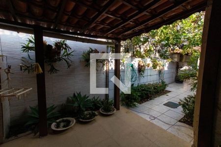 Área externa  de casa à venda com 3 quartos, 159m² em Pendotiba, Niterói