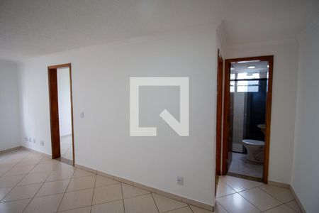 Sala de apartamento para alugar com 2 quartos, 46m² em Itaquera, São Paulo