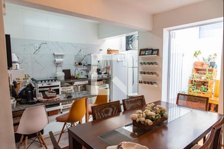 Sala de apartamento à venda com 2 quartos, 64m² em Vila Monumento, São Paulo