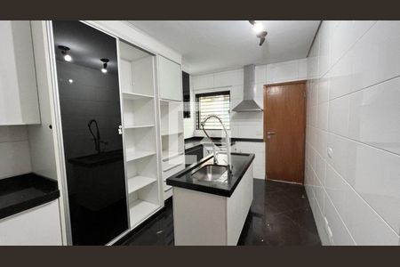 Casa à venda com 3 quartos, 265m² em Vila Formosa, São Paulo