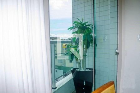 Apartamento à venda com 3 quartos, 180m² em Heliópolis, Belo Horizonte