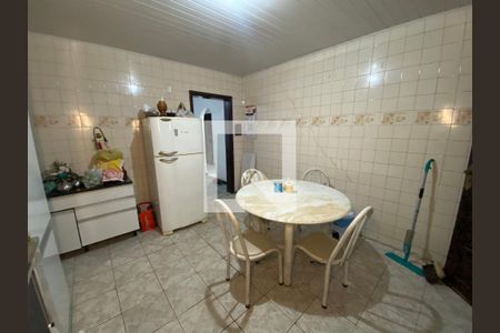 Casa para alugar com 120m², 2 quartos e 1 vaga Casa para alugar com 120m², 2 quartos e 1 vagaCozinha