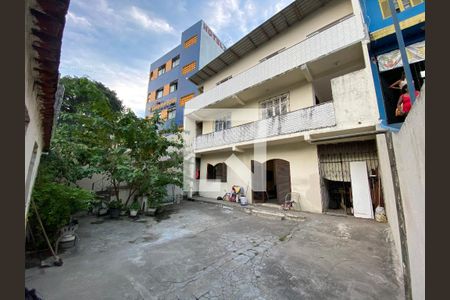 Casa para alugar com 120m², 2 quartos e 1 vaga Casa para alugar com 120m², 2 quartos e 1 vagaVaranda