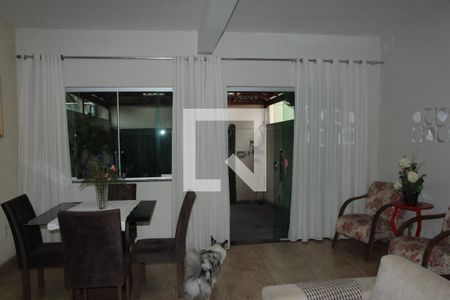 Sala de casa para alugar com 3 quartos, 280m² em Planalto, Belo Horizonte