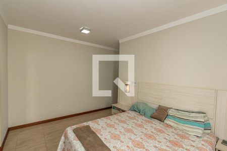 Suite de casa à venda com 3 quartos, 420m² em Vila Santa Isabel, Campinas