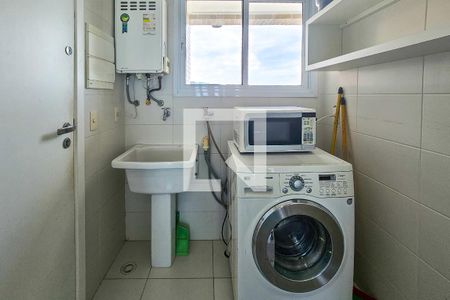 Apartamento para alugar com 111m², 3 quartos e 2 vagas Apartamento para alugar com 111m², 3 quartos e 2 vagasÁrea de serviço