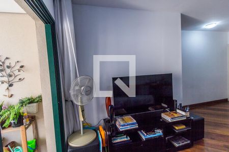 Sala de TV de apartamento à venda com 3 quartos, 96m² em Alphaville Industrial, Barueri