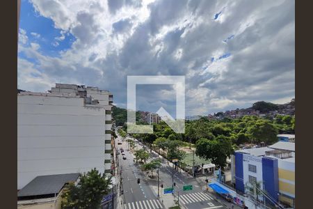 Vista da Sala de apartamento à venda com 2 quartos, 86m² em Vila Isabel, Rio de Janeiro