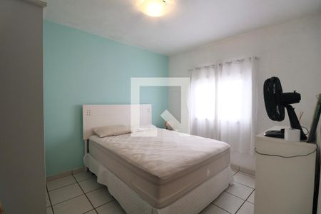 Quarto Suíte de apartamento para alugar com 2 quartos, 70m² em Jardim Las Palmas, Guarujá