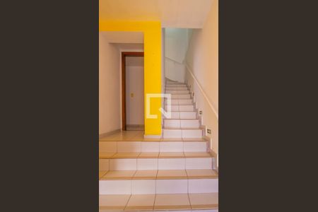Escada de casa à venda com 2 quartos, 145m² em Anhangabaú, Jundiaí