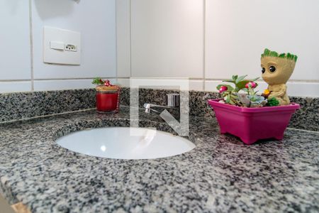 Apartamento à venda com 64m², 3 quartos e 1 vaga Apartamento à venda com 64m², 3 quartos e 1 vagaBanheiro Social