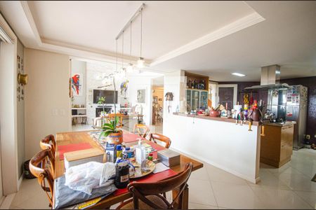 Sala de Jantar de casa à venda com 4 quartos, 430m² em Jardim Isabel, Porto Alegre