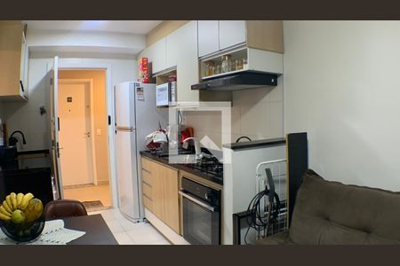 Sala/Cozinha de apartamento à venda com 1 quarto, 26m² em Cambuci, São Paulo