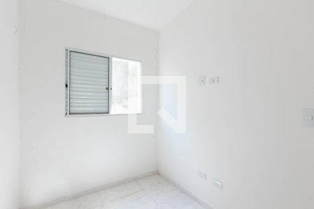 Quarto 1 de apartamento para alugar com 2 quartos, 45m² em Vila Rosaria, São Paulo