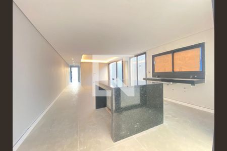 Cozinha de casa à venda com 3 quartos, 225m² em Pirajá, Belo Horizonte