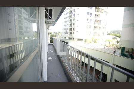 Varanda Sala de apartamento à venda com 3 quartos, 105m² em Pechincha, Rio de Janeiro