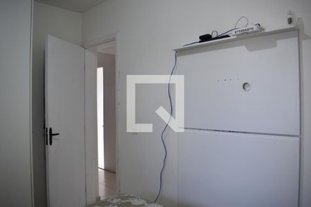 Quarto 1 de apartamento para alugar com 2 quartos, 40m² em Novo Mundo, Curitiba