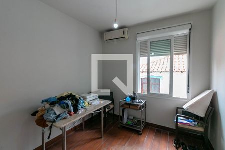 Casa à venda com 500m², 4 quartos e 5 vagas Casa à venda com 500m², 4 quartos e 5 vagasQuarto