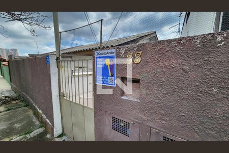 Casa à venda com 400m², 2 quartos e 10 vagas Casa à venda com 400m², 2 quartos e 10 vagasPlaquinha