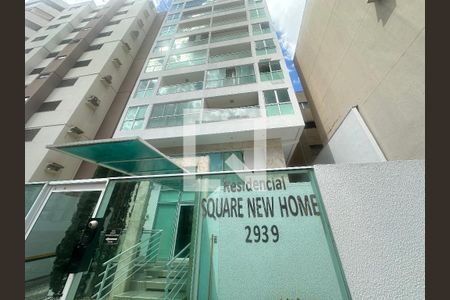 Fachada de apartamento para alugar com 2 quartos, 70m² em Setor Bueno, Goiânia