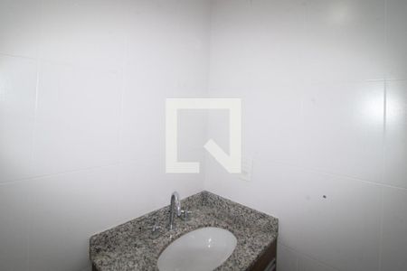 Banheiro do Quarto 1 de apartamento para alugar com 2 quartos, 59m² em Vila Nova Mazzei, São Paulo