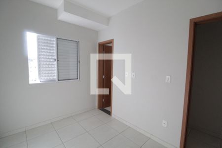 Suite de apartamento para alugar com 3 quartos, 123m² em Alto Umuarama, Uberlândia