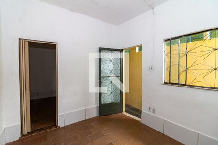 Sala de casa para alugar com 1 quarto, 30m² em Marechal Hermes, Rio de Janeiro