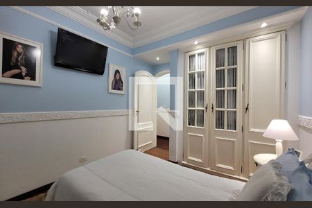 Casa à venda com 340m², 3 quartos e 4 vagas Casa à venda com 340m², 3 quartos e 4 vagasQuarto