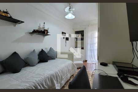 Casa à venda com 340m², 3 quartos e 4 vagas Casa à venda com 340m², 3 quartos e 4 vagasQuarto 2