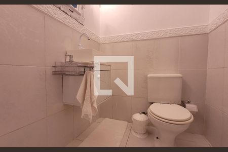 Casa à venda com 340m², 3 quartos e 4 vagas Casa à venda com 340m², 3 quartos e 4 vagasBanheiro