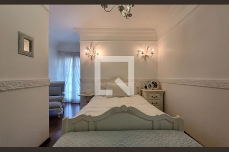 Casa à venda com 340m², 3 quartos e 4 vagas Casa à venda com 340m², 3 quartos e 4 vagasSuíte