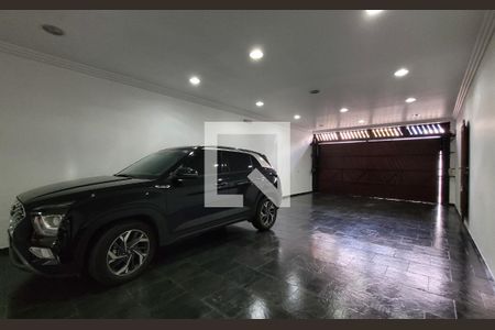 Casa à venda com 340m², 3 quartos e 4 vagas Casa à venda com 340m², 3 quartos e 4 vagasGaragem