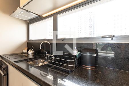 Cozinha de apartamento à venda com 1 quarto, 55m² em Vila Nova Conceição, São Paulo