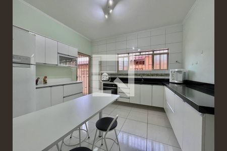 Casa à venda com 3 quartos, 130m² em Parque Beatriz, Campinas