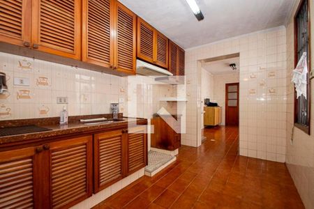 Casa à venda com 4 quartos, 250m² em Pompeia, São Paulo