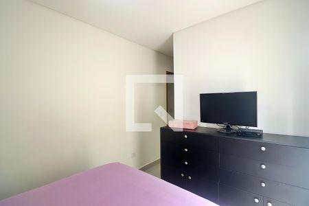 Suíte - Quarto 1 de apartamento à venda com 2 quartos, 56m² em Vila Camilópolis, Santo André