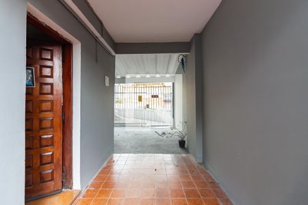 Quintal de casa à venda com 3 quartos, 140m² em Jardim das Flores, Osasco