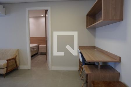 Sala de apartamento para alugar com 1 quarto, 65m² em Pinheiros, São Paulo