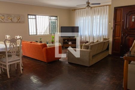 Sala de casa à venda com 4 quartos, 269m² em Butantã, São Paulo