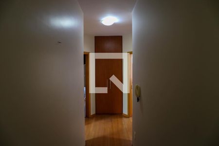 Corredor  de apartamento à venda com 4 quartos, 350m² em Palmares, Belo Horizonte
