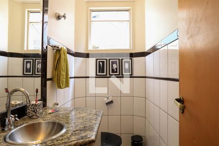 Banheiro de apartamento à venda com 4 quartos, 350m² em Palmares, Belo Horizonte