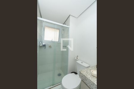 Banheiro da Suíte 1 de apartamento para alugar com 2 quartos, 65m² em Centro, Campinas