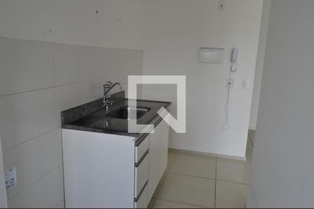 Cozinha  de apartamento para alugar com 3 quartos, 64m² em Del Castilho, Rio de Janeiro