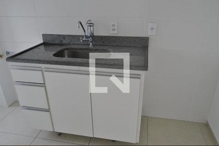 Cozinha  de apartamento para alugar com 3 quartos, 64m² em Del Castilho, Rio de Janeiro