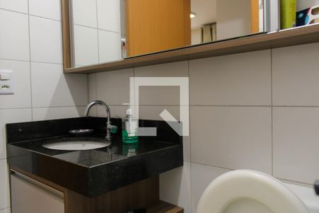 Banheiro de apartamento para alugar com 2 quartos, 47m² em Vila Rosa, Novo Hamburgo